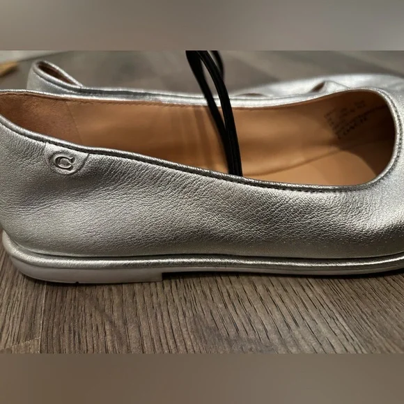 Coach Silver Ballet Flats Maryjane’s size 6 delicate romantic trendy wedding - Picture 9 of 15